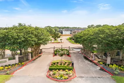 18800 Egret Bay Boulevard #119, Webster, TX 77058 - Photo 1