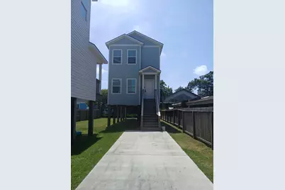 1115 32nd Street #B, Galveston, TX 77550 - Photo 1