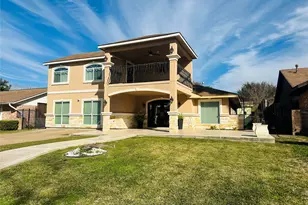 10518 Pleasanton Dr, Houston, TX 77038 - Photo 2