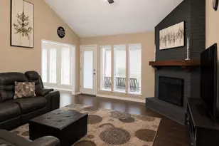 815 Redway Ln, Houston, TX 77062 - Photo 2