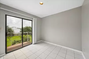 30 Lakewood Ln, Seabrook, TX 77586 - Photo 10