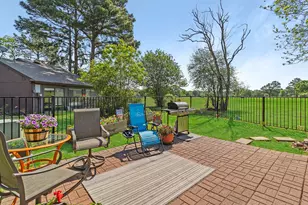 17 Townhouse Ln, Trinity, TX 75862 - Photo 1