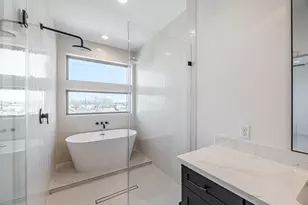 2318 Mills St, Houston, TX 77026 - Photo 38