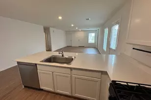 3111 Stotesbery Dr, Conroe, TX 77301 - Photo 10