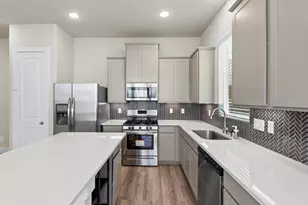 9012 Lonestar Creekbend Ln, Houston, TX 77080 - Photo 10