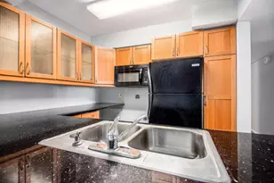 3085 Walnut Bend Ln, Houston, TX 77042 - Photo 8