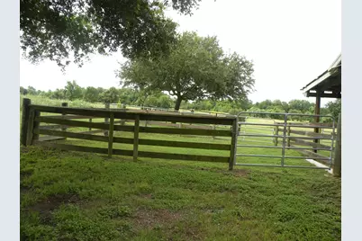 4077 Fm-949, Sealy, TX 77474 - Photo 8