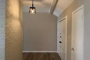 2218 Woodland Park Dr, Houston, TX 77077 - Photo 2