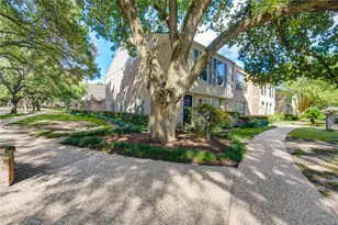 12973 Trail Hollow Dr, Houston, TX 77079 - Photo 24