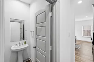 2823 Chase Cross Ln, Houston, TX 77047 - Photo 12