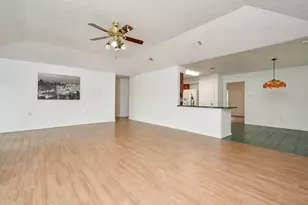 3315 Honey Creek Dr, Houston, TX 77082 - Photo 14