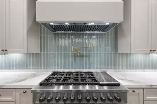 1570 Cheshire Ln, Houston, TX 77018 - Photo 14