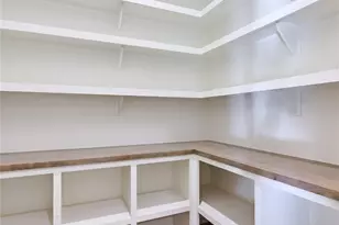 1570 Cheshire Ln, Houston, TX 77018 - Photo 16