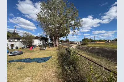 312 Waco Street, South Houston, TX 77587 - Photo 8