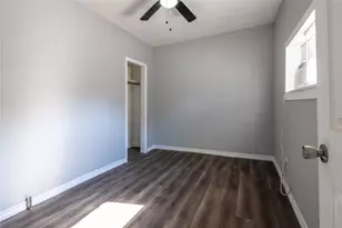 1515 J H Clouser St, Galveston, TX 77550 - Photo 2