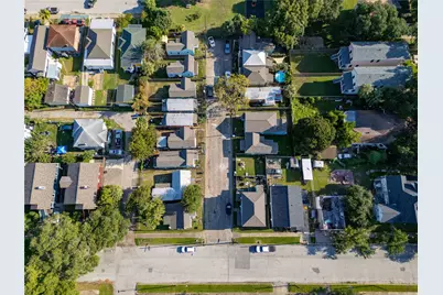 1515 J H Clouser Street, Galveston, TX 77550 - Photo 6