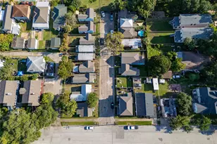 1515 J H Clouser St, Galveston, TX 77550 - Photo 6