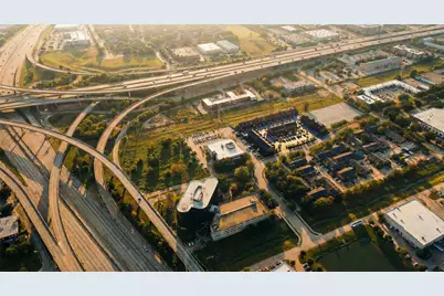 81 Northpoint Drive Building 11 #A, Houston, TX 77060 - Photo 26