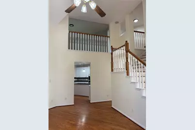 210 Indian Summer Court, Sugar Land, TX 77479 - Photo 4