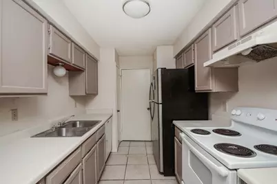 9700 Leawood Boulevard #1601, Houston, TX 77099 - Photo 14