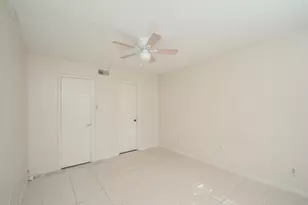 9700 Leawood Blvd, Houston, TX 77099 - Photo 24