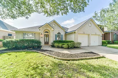 4822 Big Cedar Circle, Missouri City, TX 77459 - Photo 2