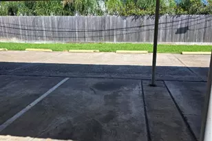 1016 E Tri Oaks Ln Ln, Houston, TX 77043 - Photo 20