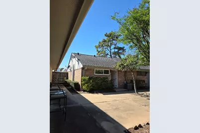 1016 E Tri Oaks Ln Lane #86, Houston, TX 77043 - Photo 22