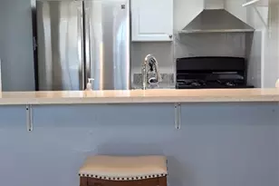 1016 E Tri Oaks Ln Ln, Houston, TX 77043 - Photo 4