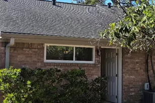 1016 E Tri Oaks Ln Ln, Houston, TX 77043 - Photo 18