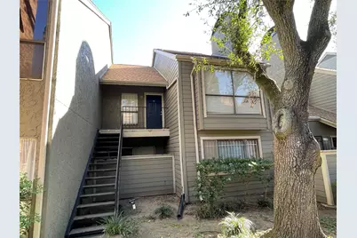 6601 Sands Point Drive #5, Houston, TX 77074 - Photo 2