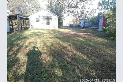 504 Camp Street, Alleyton, TX 78935 - Photo 4