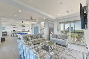 21011 W Sand Hill Dr, Galveston, TX 77554 - Photo 16