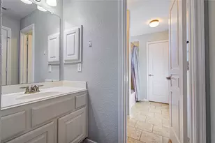 105 Hawke Bay Ln, Friendswood, TX 77546 - Photo 28