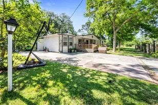 7010 Carter Ave, Hitchcock, TX 77563 - Photo 16