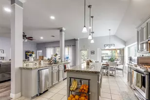 2913 Autumn Creek Dr, Friendswood, TX 77546 - Photo 10