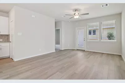 5605 Andesine Drive, Houston, TX 77048 - Photo 6