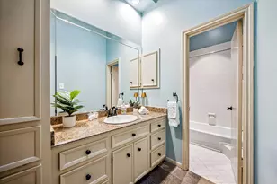 11803 Warwickshire Ct, Houston, TX 77077 - Photo 14