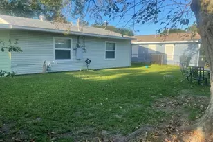 119 Albacore Ave, Galveston, TX 77550 - Photo 18