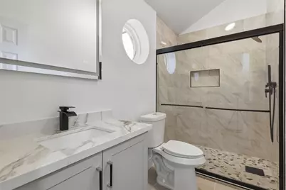 6327 Southwood Court N, Houston, TX 77035 - Photo 8