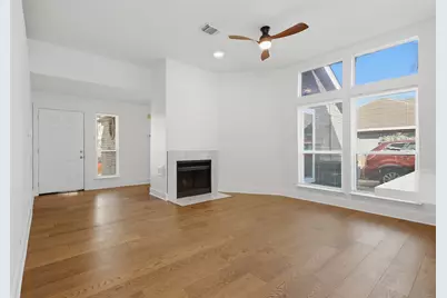 6327 Southwood Court N, Houston, TX 77035 - Photo 2