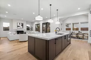 107 E 24th St, Houston, TX 77008 - Photo 12