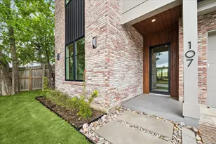 107 E 24th St, Houston, TX 77008 - Photo 38