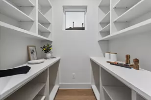 107 E 24th St, Houston, TX 77008 - Photo 14