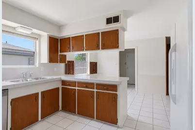5714 Willowbend Boulevard, Houston, TX 77096 - Photo 10