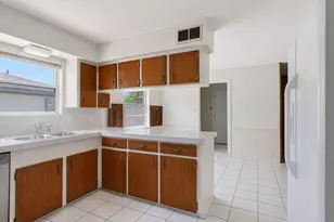 5714 Willowbend Blvd, Houston, TX 77096 - Photo 10