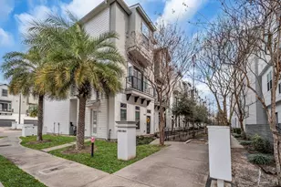 5849 E Post Oak Ln, Houston, TX 77055 - Photo 6