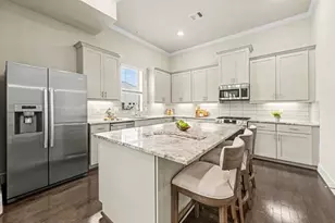 5849 E Post Oak Ln, Houston, TX 77055 - Photo 10