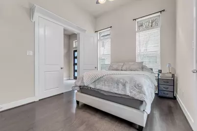 5849 E Post Oak Lane, Houston, TX 77055 - Photo 30