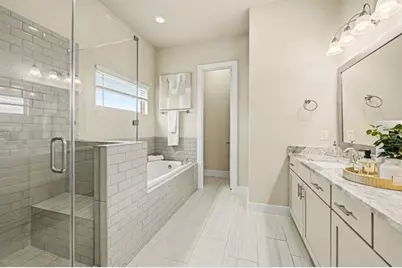 5849 E Post Oak Lane, Houston, TX 77055 - Photo 16
